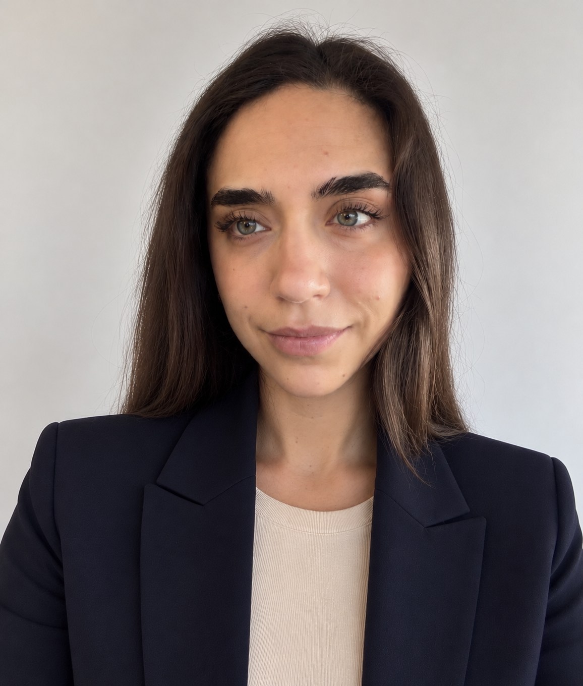 Retrato de Camila Gennero, fundadora y directora creativa de TRA PUNTI